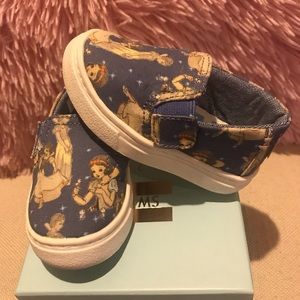 Blue Snow White Printed Canvas Toms